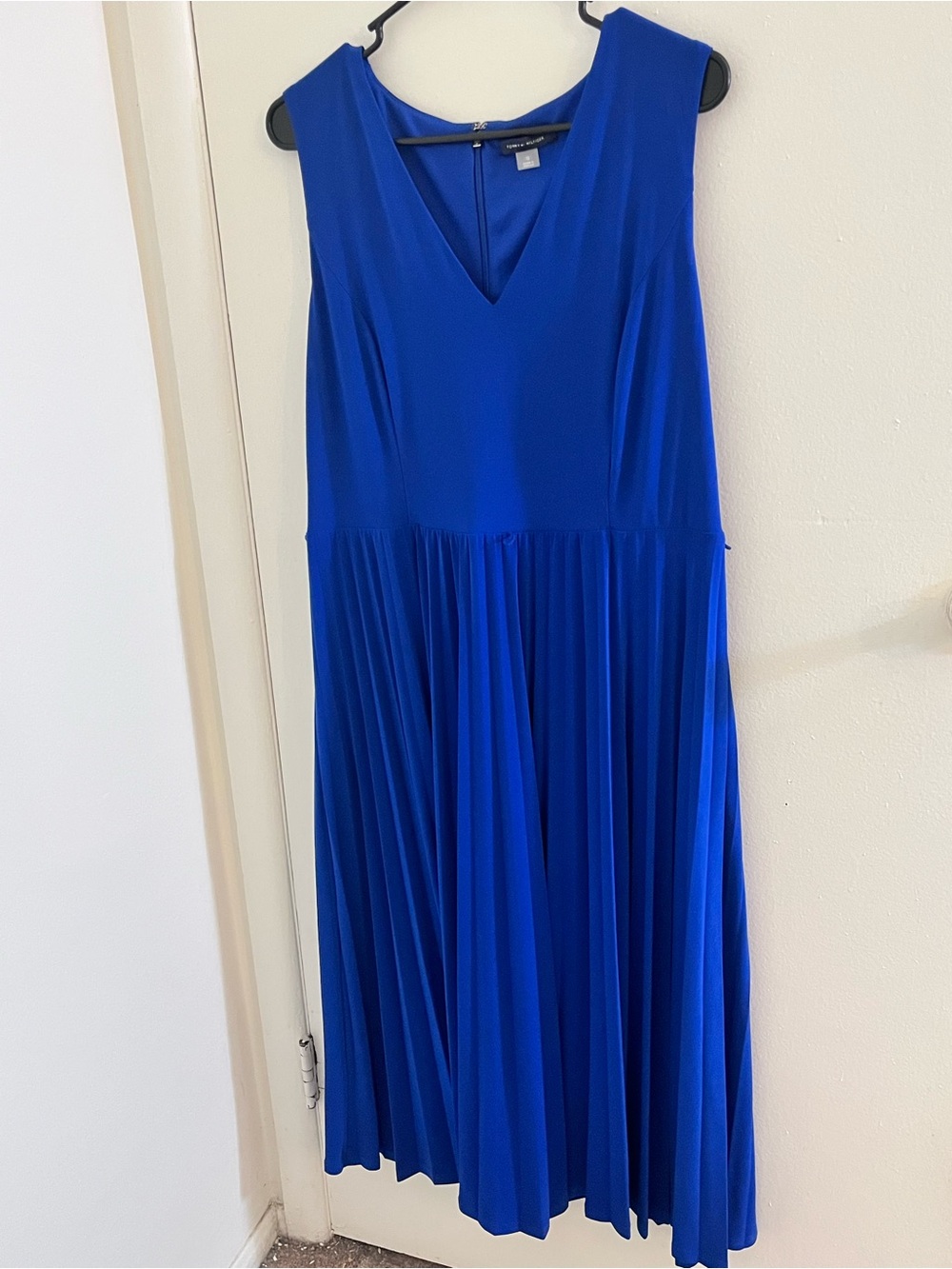Tommy Hilfiger Blue A-Line Pleated Skirt Dress Size 12 Sleeveless